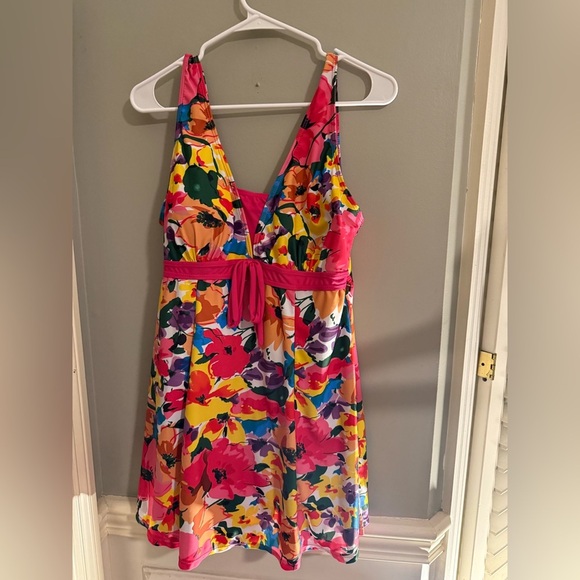 Floral Multicolor Women's One Piece Swimsuit - Picture 1 of 6